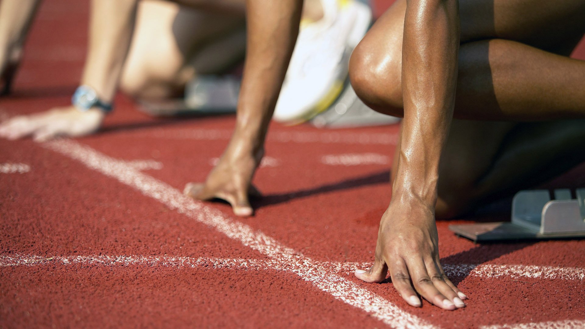 “华金·托比利亚的领导风范与强大责任感，帮助阿根廷美洲狮队巩固防线”